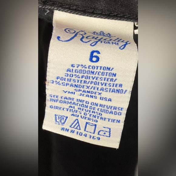Royalty for Me Black Denim Skinny Leg Stretch Jeans, Size 6 - Picture 5 of 5